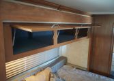 2012 FLEETWOOD BOUNDER CLASSIC  36R Triple Slide / 3 BED/2 BATH