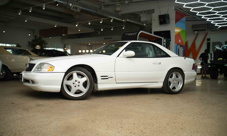 2000 MERCEDES BENZ SL500R