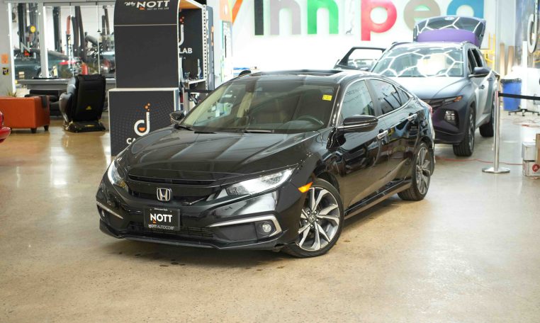 2020 HONDA CIVIC TOURING Local MB Vehicle, One Owner