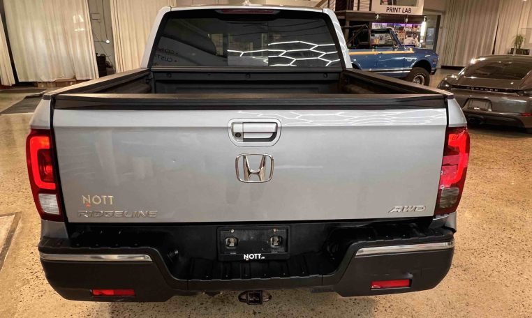 2017 HONDA RIDGELINE SPORT 4WD 3.5L V6, AWD *280hp* sunroof