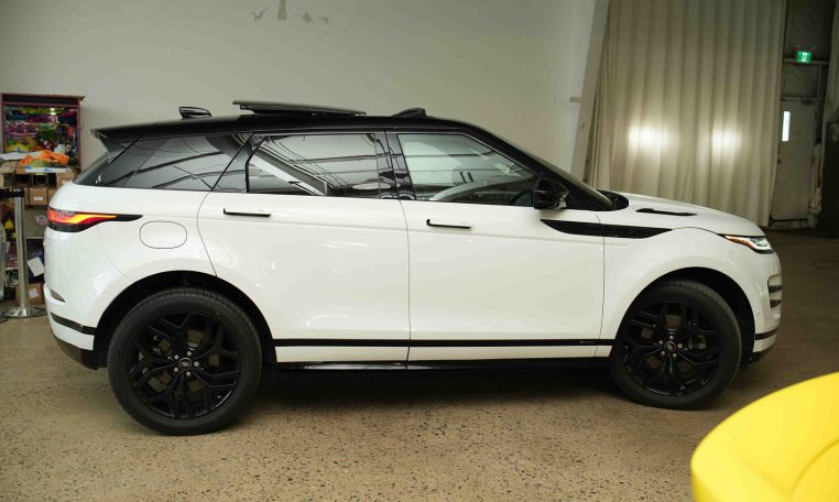 2020 LAND ROVER RANGE ROVER EVOQUE HSE | P300 R-Dynamic