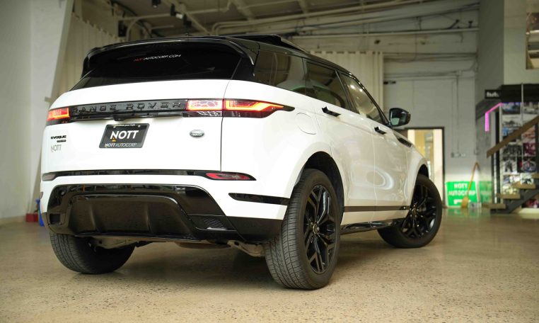 2020 LAND ROVER RANGE ROVER EVOQUE HSE | P300 R-Dynamic