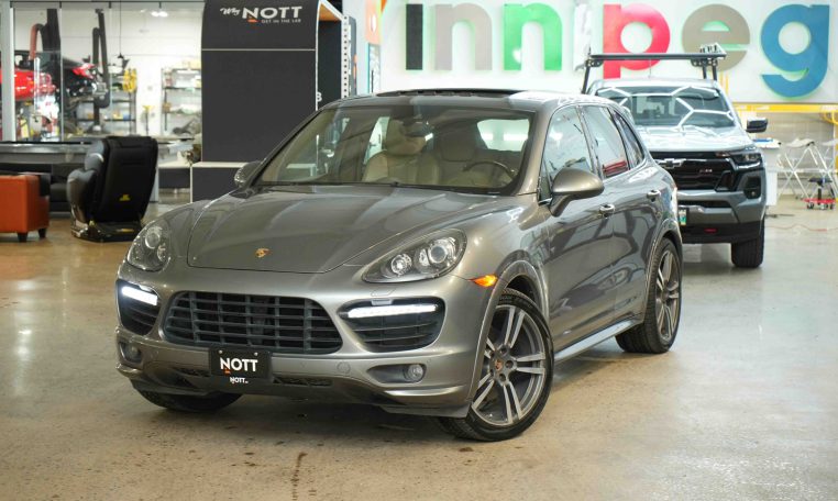 2014 PORSCHE CAYENNE  GTS | BY APPOINTMENT ONLY