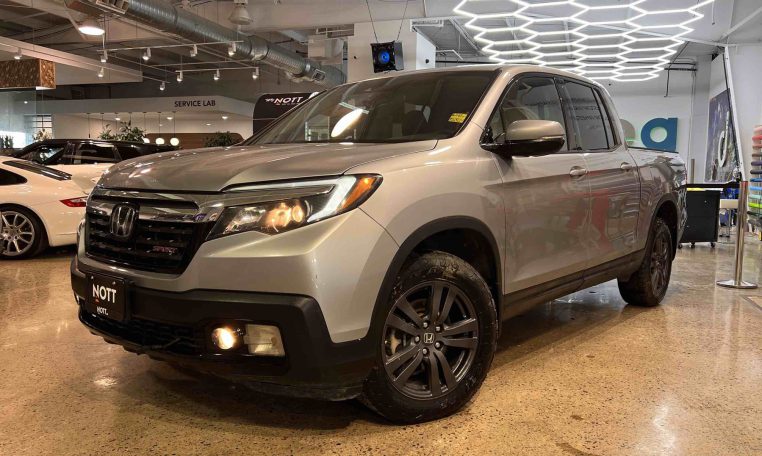 2017 HONDA RIDGELINE SPORT 4WD 3.5L V6, AWD *280hp* sunroof