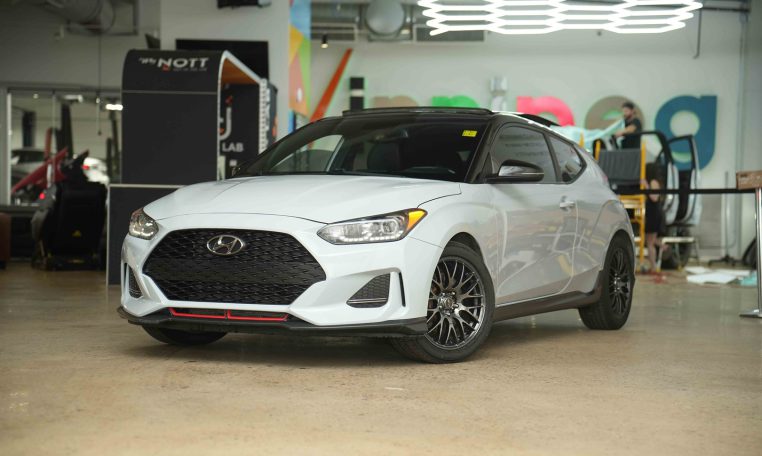 2019 HYUNDAI VELOSTER TURBO | Manual | Winter Tires