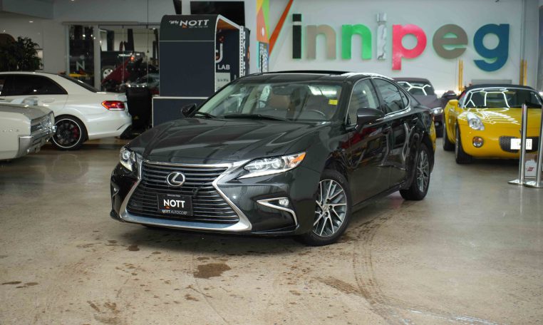 2016 LEXUS ES 350 | Local MB Vehicle | One Owner| Servicing Done at Lexus!