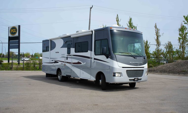 2014 WINNEBAGO VISTA 30T 30T | NO Accidents | Low KM’s | Triple Slideout