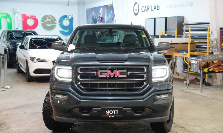 2018 GMC SIERRA 1500 SLE 2018 GMC Sierra SLE Elevation | Local MB Vehicle | Low KM’s!