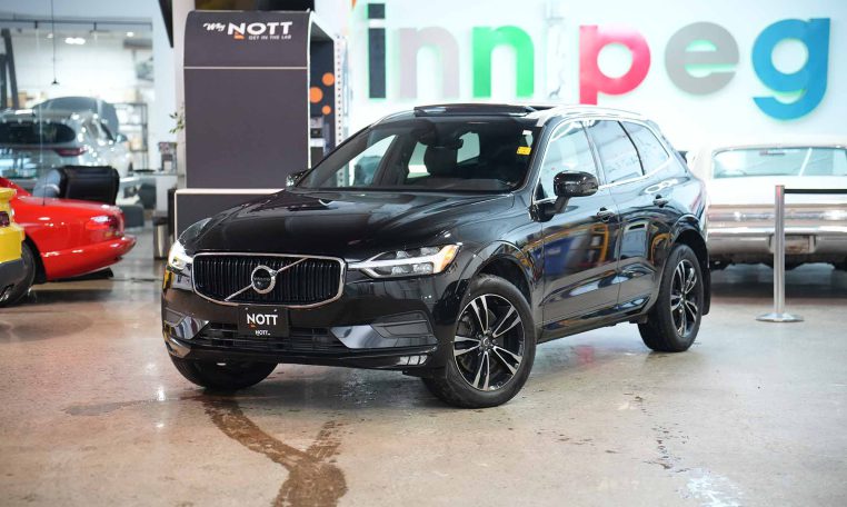 2020 VOLVO XC60 Momentum | All-Wheel Drive