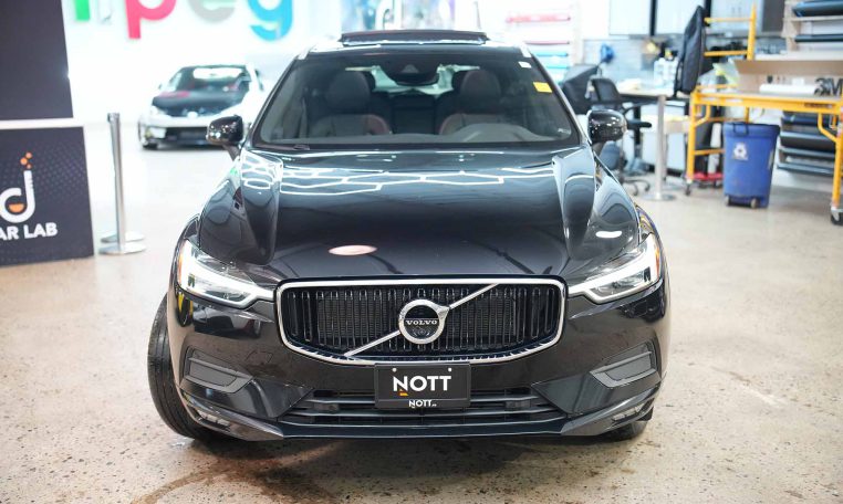 2020 VOLVO XC60 Momentum | All-Wheel Drive