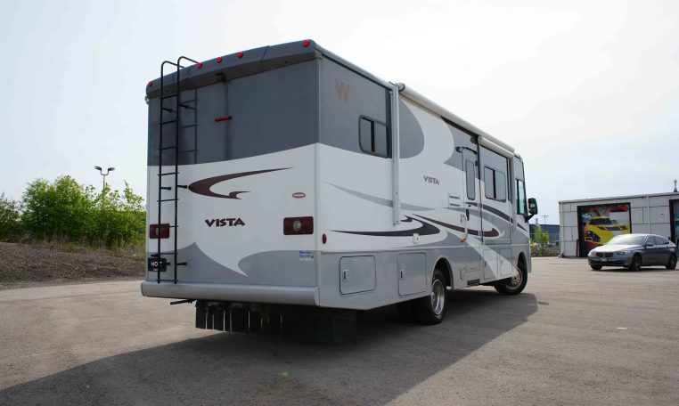 2014 WINNEBAGO VISTA 30T 30T | NO Accidents | Low KM’s | Triple Slideout