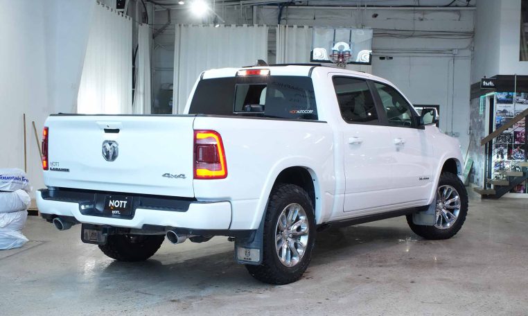 2022 RAM 1500 LARAMIE | Crew Cab | Sport Appearance Pkg | Hemi