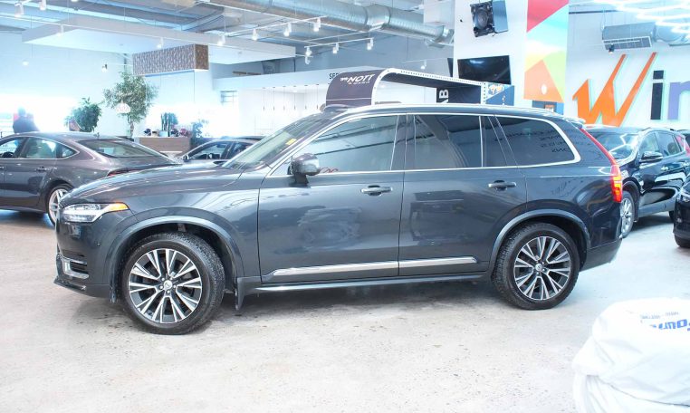 2020 VOLVO XC90 INSCRIPTION T6 | 6-Passenger | Low Mileage