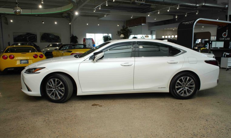 2022 LEXUS ES 300H | Hybrid