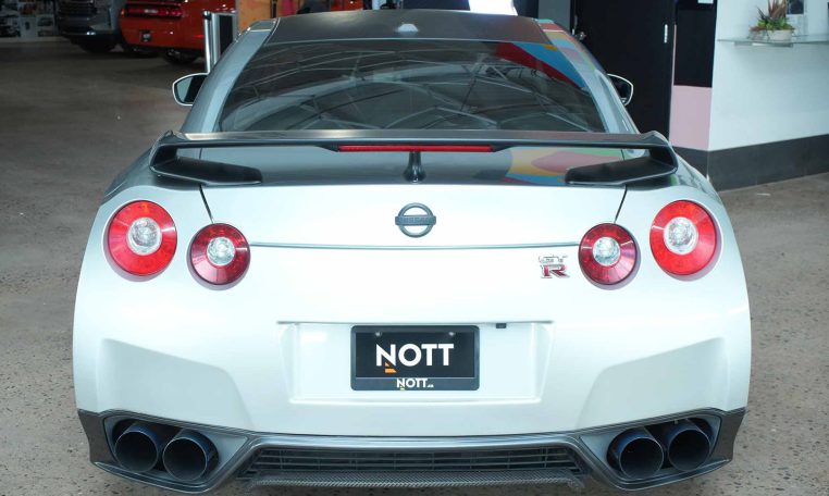 2013 NISSAN GT-R | Brembo Brakes | Bilstein Suspension | 545 HP!