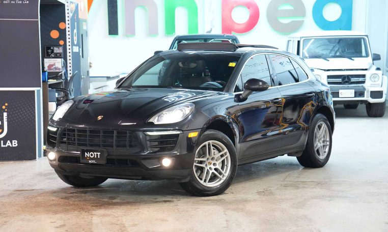 2015 PORSCHE MACAN S