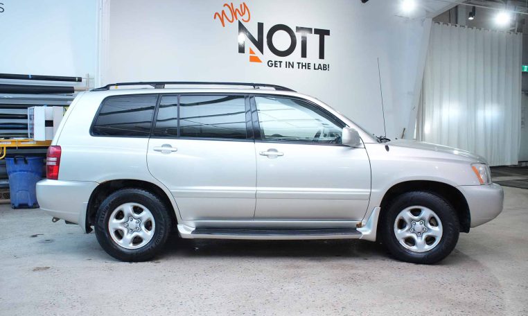 2003 TOYOTA HIGHLANDER  LIMITED