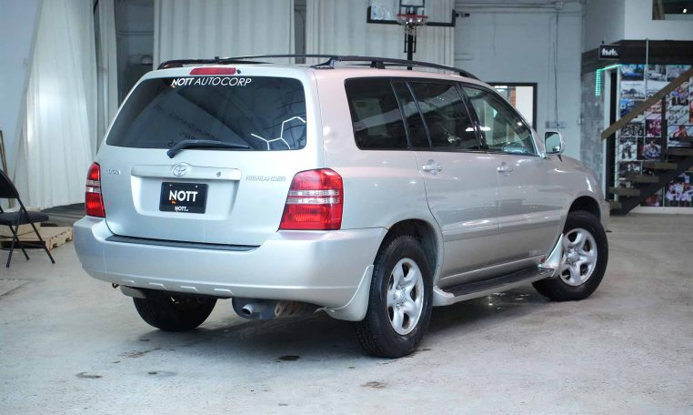 2003 TOYOTA HIGHLANDER  LIMITED